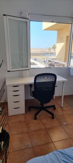 Gilda: Beautiful Spacious Apartment. Seaview From Rooftop Terrace Corralejo Exterior photo
