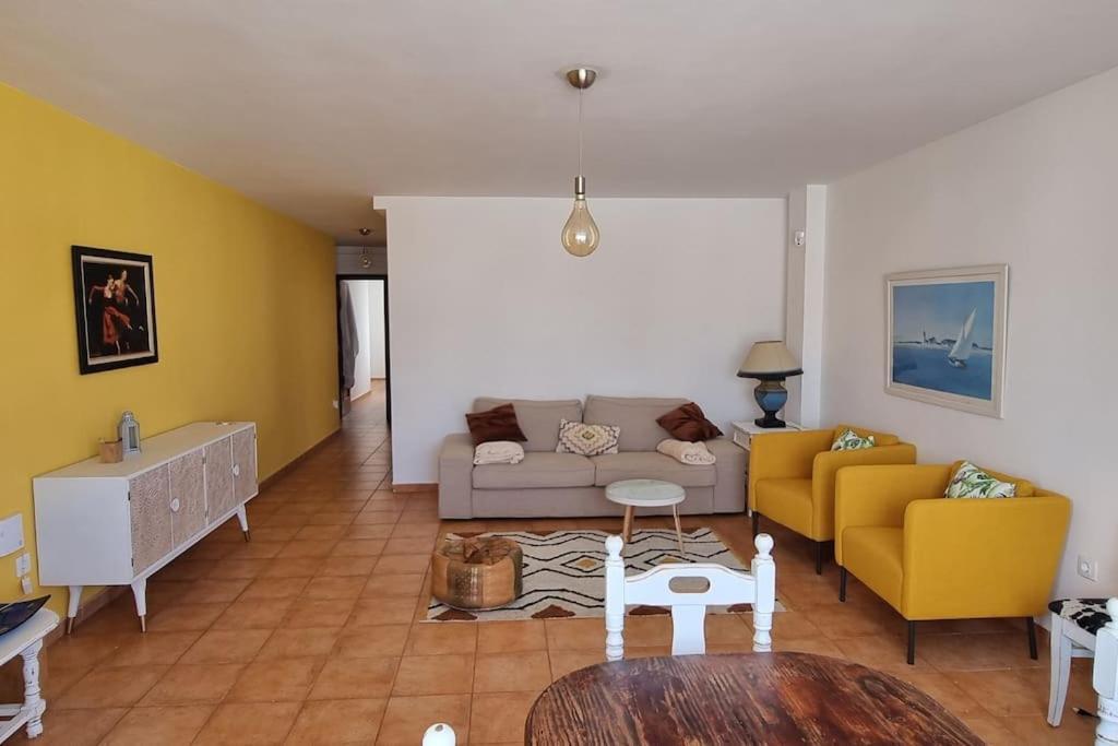 Gilda: Beautiful Spacious Apartment. Seaview From Rooftop Terrace Corralejo Exterior photo